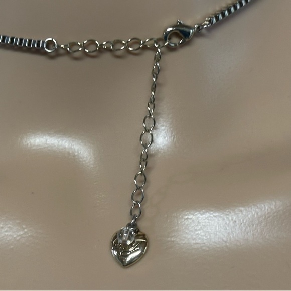 ❤️Betsey Johnson Goth Lucite Rose Necklace - Picture 3 of 6